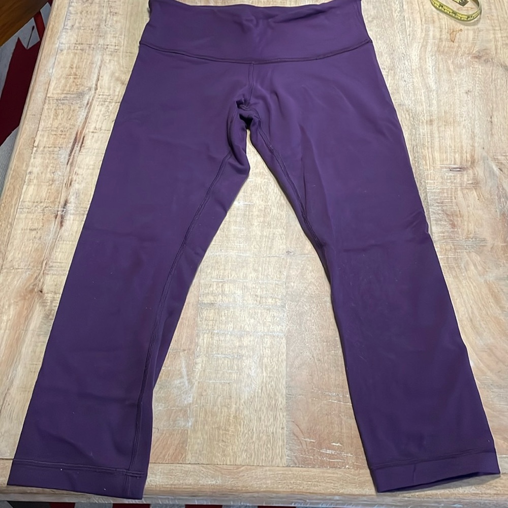 Lululemon crop leggings